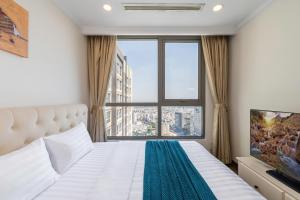 vinhomes central park 2 bedrooms apartment - Landmark 81