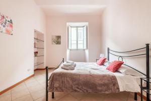 SantAmbrogio Apartment By San Firenze Collection