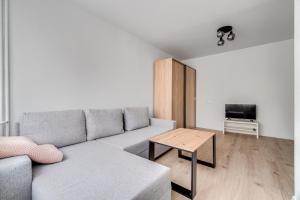 Plac Orląt Lwowskich 7 by Homeprime