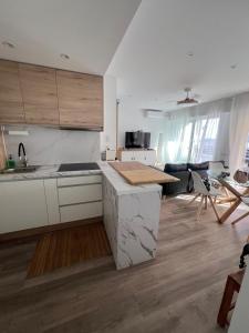 Apartamiento Piscina Vista al Mar - Holiday Center Roses