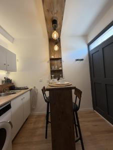 Appartement lumineux climatisé proche rempart