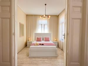 Theasis Athens