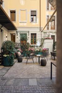 Ariosto Living