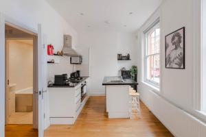 Central 1-bed Flat - by Oxford Circus - Sleeps 4