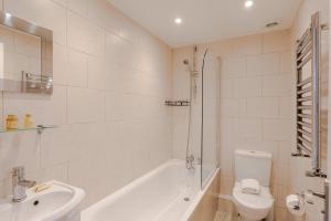 Central 1-bed Flat - by Oxford Circus - Sleeps 4