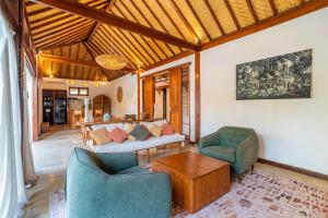 Villa Banten - Spacious 2BR with Pool