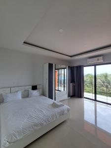 Sleek Modern Studio in Rawai, Phuket