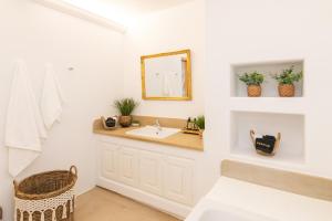 Anemofoto House - Cycladic Villa with Private Pool