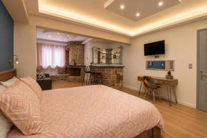 Ririka Athens Homes - Boutique Apartments in Historic Psyrri near Monastiraki Metro