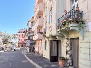 IMPERIAL Apartments Balconies