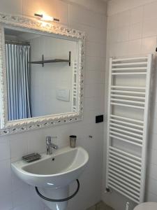 Centrally located two-room apartment in Castiglioncello