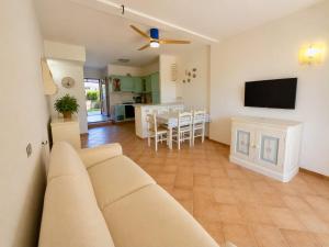 Beautiful apartment with sea views