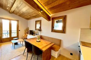 Charming studio with mountain view & balcony
