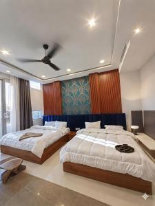 Hotel ELLORA CAVE