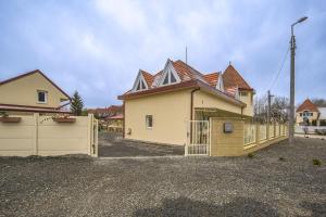 Palmy Home Ecser