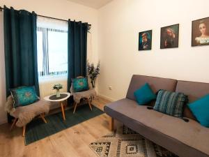 22 LOOP Apartment