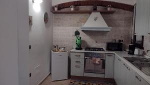 LA PETITE MAISON