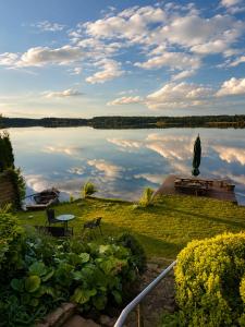 Dom nad jeziorem Kownatki Mazury