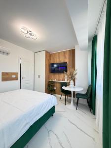 Aparthotel Glam Apartments & Studios Palas Center Area