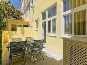 Vita Portucale ! Ajuda Muse with Terrace & AC