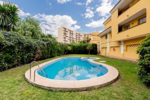 Benalmadena Views - Bright Sea View Apartment near Santa Ana Beach