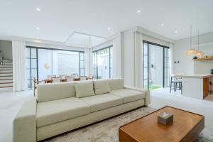 Brand New 3BR Private Villa Aleessa