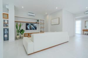 Brand New 3BR Private Villa Aleessa