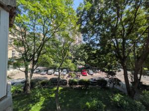 Cosy Parkside Close To The Metro Station