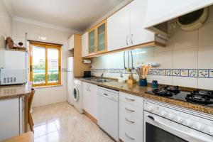 BmyGuest Vilamoura Terrace & Pool Apartment