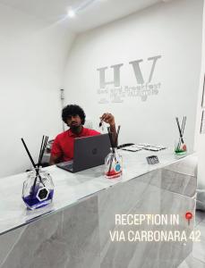 HV longo Naples historic center