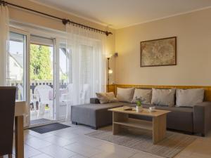 Holiday Home Hibiscus by Interhome
