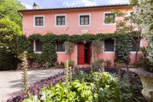 Villa Roocello, charming restored olive mill, with pool