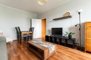 Przymorze Homely Apartment by BookingHost
