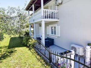 Apartment Klimatisierte Wohnung in Valica mit Großem Garte by Interhome