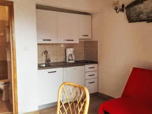 Apartment Kleine Wohnung mit schönem Balkon by Interhome