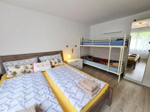 Apartment Sunnmatt Süd Wohnung 432 by Interhome