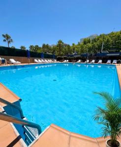 Apartamento con piscina en Salou centro
