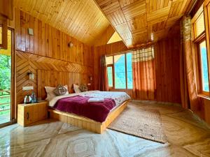 Flamingo Aur Maina Cafe and Stays