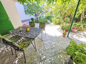 Apartment Wohnung für 4 Personen- 100m vom Strand entfernt by Interhome