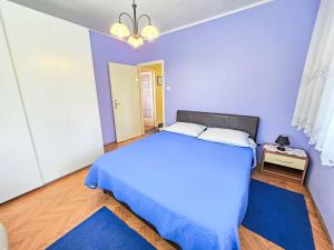 Apartment Wohnung für 7 Personen- 100m vom Strand by Interhome