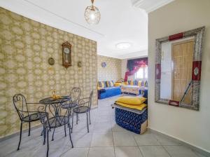 Comfortable 2BR Apartment Smart TV & Elevator