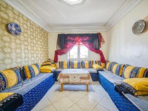 Comfortable 2BR Apartment Smart TV & Elevator