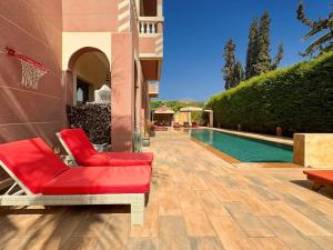Elegant villa with private pool in Targa