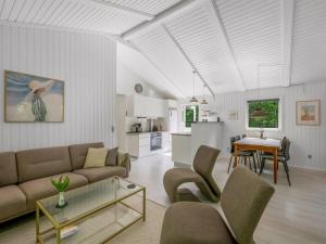 Holiday Home Fredger - 1-8km from the sea by Interhome