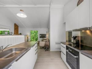 Holiday Home Fredger - 1-8km from the sea by Interhome