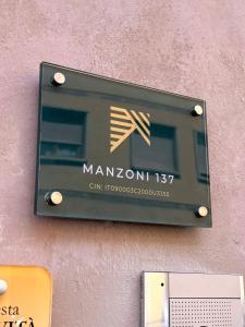 Manzoni 137 img24