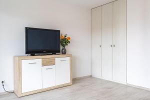 Mokotów Apartment - Business Center - Loggia and Garage