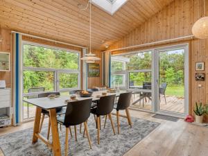 Holiday Home Heggi - 900m from the sea by Interhome