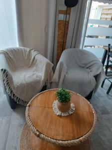 Studio location saisonnière bord de mer.