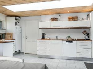 Holiday Home Bedri - 800m from the sea by Interhome
